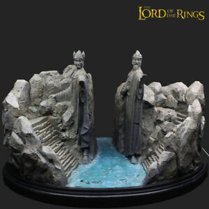 Lord of the rings gates of argonath
